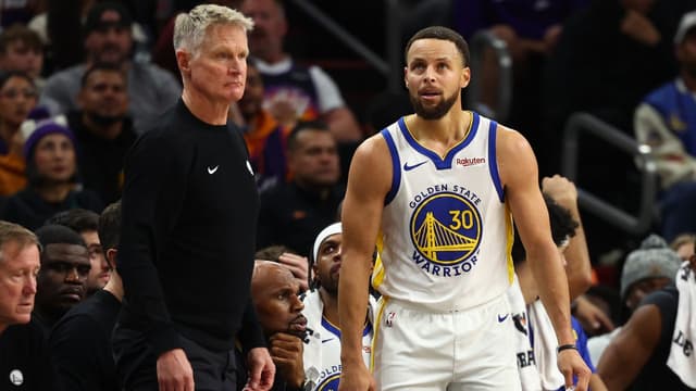 Stephen Curry Unsure About Finishing Career With Steve Kerr as Head Coach, Per Sam Amick