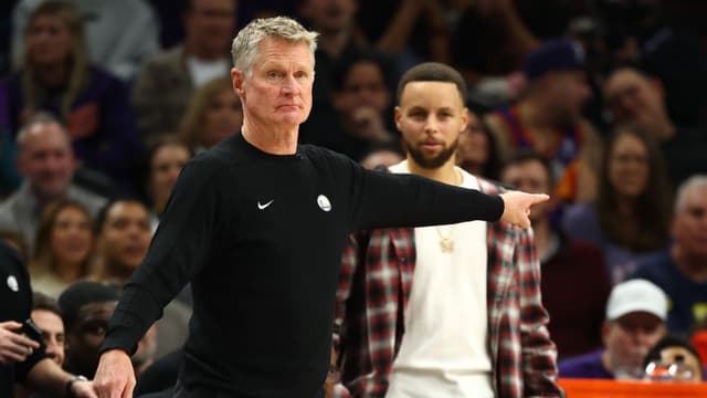 Steve Kerr Explains Steph Curry’s Minutes Restrictions