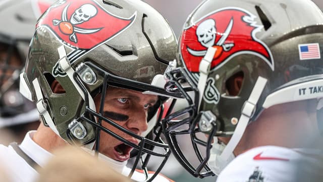 “Logan Paul is a B**ch”: Tom Brady Surprises Rob Gronkowski With His ‘Sh*t Talk’