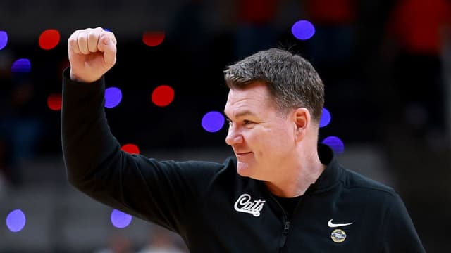 Tommy Lloyd Ends UNC Rumors, Will Stay at Arizona