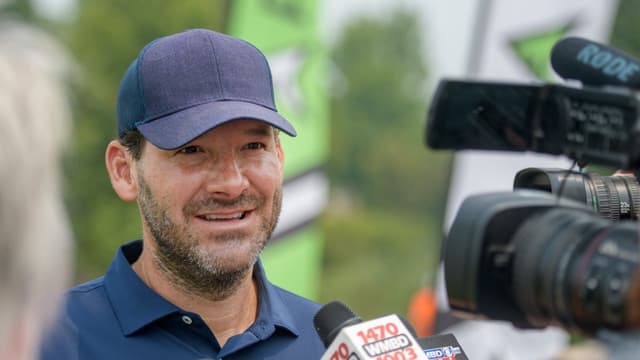 3 Candidates Emerge As Potential Replacements for Tony Romo if CBS Suspends Him