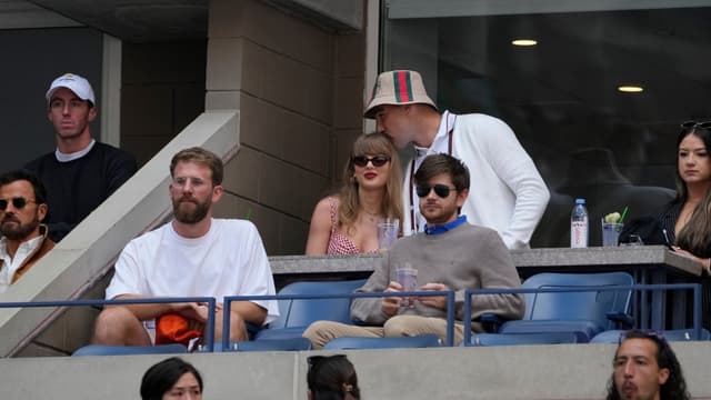 Travis Kelce Joins Taylor Swift for Music Awards Amid Wedding Rumors