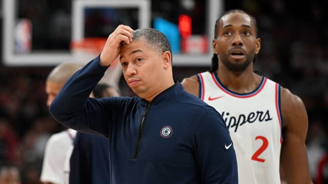 Clippers HC Tyronn Lue Responds to Kawhi Leonard’s All-Star Snub