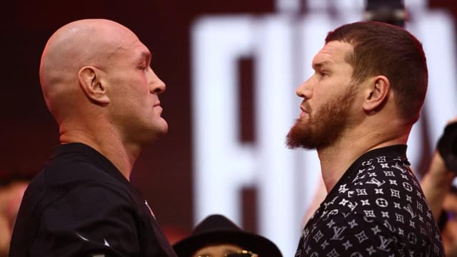 Tyson Fury Says Oleksandr Usyk Trilogy Is Backup Plan if Anthony Joshua Fight Fails