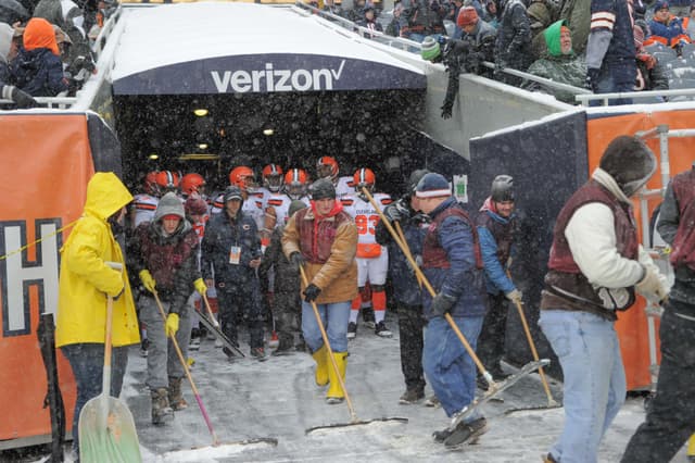 Deion Sanders Jr. Voices Concern as Browns–Bears Game Set for –20° Weather