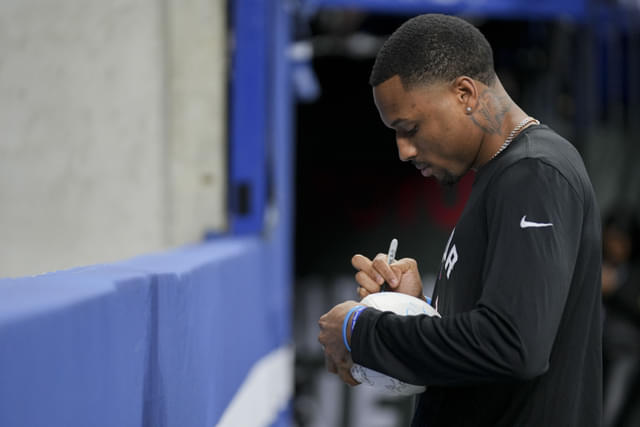 “Don’t Believe the Media”: Isaiah Rodgers Sr. Denies Eagles ‘Re-signing’ Report