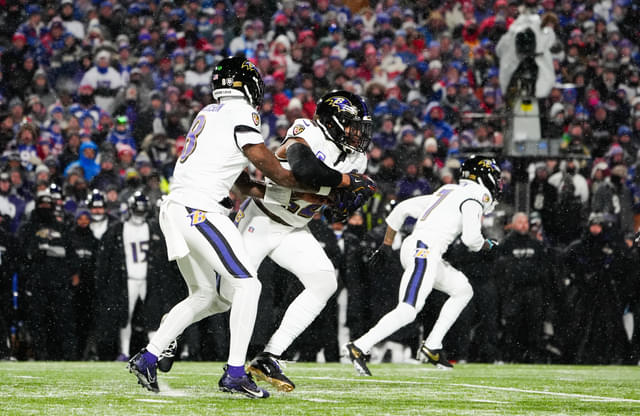 Fact Check: Did Lamar Jackson Ask Derrick Henry to “Pack His Bags”?