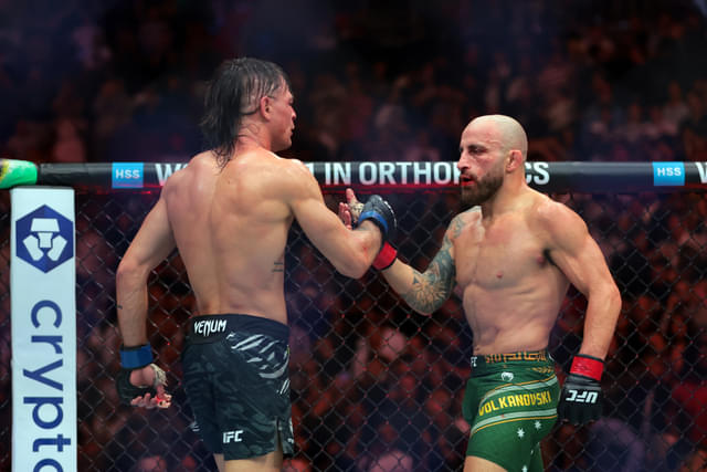 Alexander Volkanovski Weighs Diego Lopes Rematch or Lerone Murphy Clash After UFC Noche