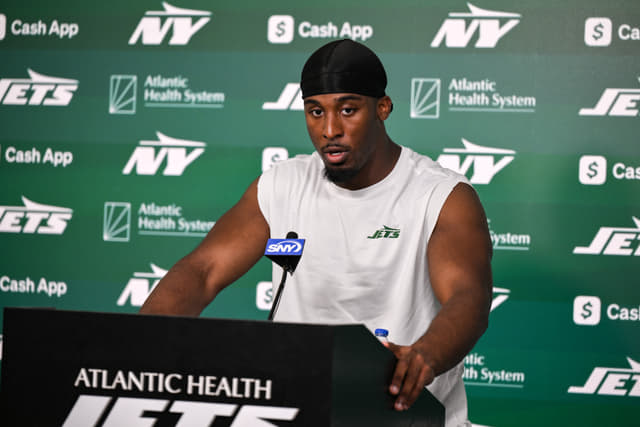 Breece Hall Calls Jets’ 15th Straight Playoff Elimination a “Yearly Thing”