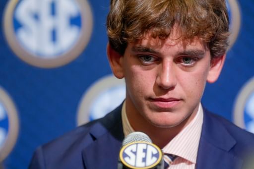 Arch Manning Emerges as Favorite to Win the 2025 Heisman Trophy