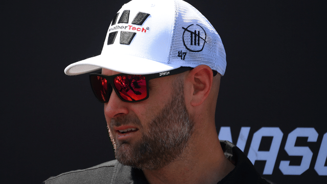 Shane van Gisbergen’s Playoff Start Derails With ‘Helpless’ Darlington Run