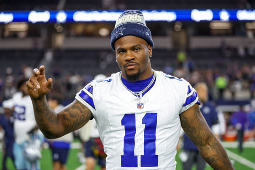Micah Parsons' Phone Gesture to Falcons Fan Goes Viral
