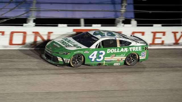Legacy MC Duo Shock With Top-Five Southern 500 Run