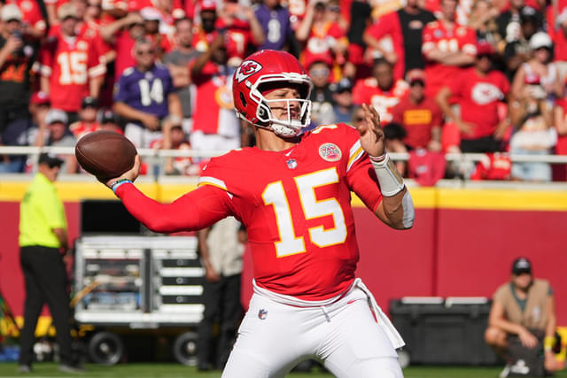 Patrick Mahomes Surpasses Aaron Rodgers to Reach a New QB Milestone