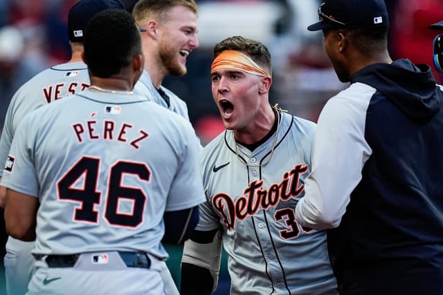 Guardians Hit Payroll Basement After Emmanuel Clase Shift, Pete Fairbanks Deal