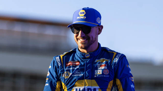 Daniel Hemric Returns to MHR With Momentum in 2026