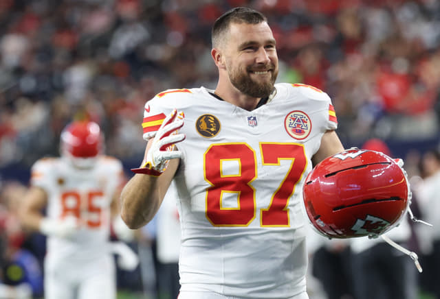 Travis Kelce Credits Chiefs Fans For 3rd Walter Payton Man Of the Year Nomination