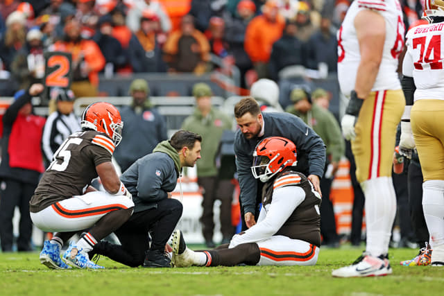 Browns DT Says Juan Jennings Deserves Punches for Talking Dirty to Injured Player