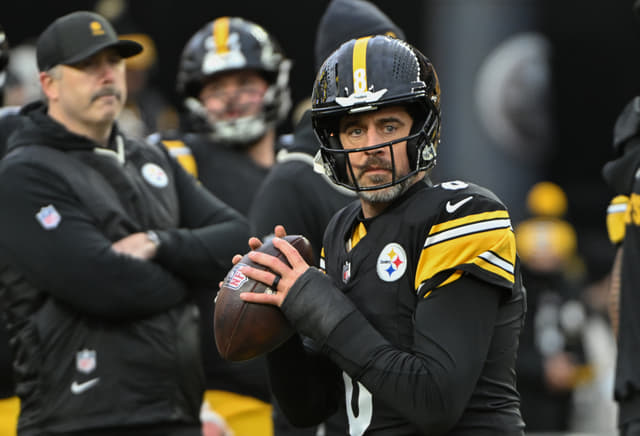 NFL Fans Send Retirement Wishes as Aaron Rodgers Turns 42