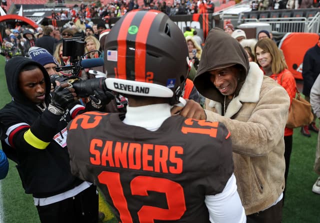“That’s My Favorite Athlete of All Time”: Deion Sanders Visits Shedeur Sanders’ Home