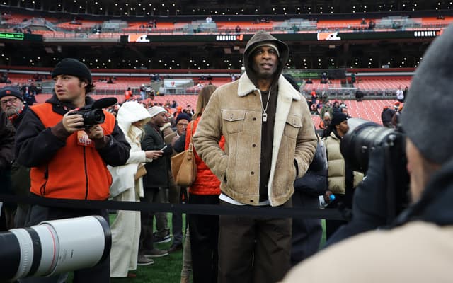 “You’ll Never Be Me”: Deion Sanders Brutally Roasts Shilo Sanders in Rap Battle