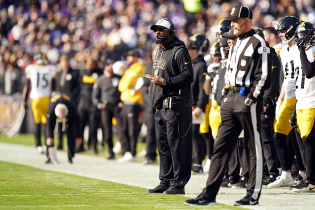 Mike Tomlin Appreciates Tua Tagovailoa’s “Boot Game” as Steelers Face Dolphins