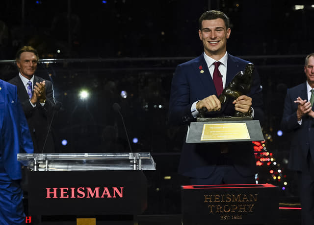 Emotional Fernando Mendoza Drops Tears While Honoring His Mom in Heisman Speech