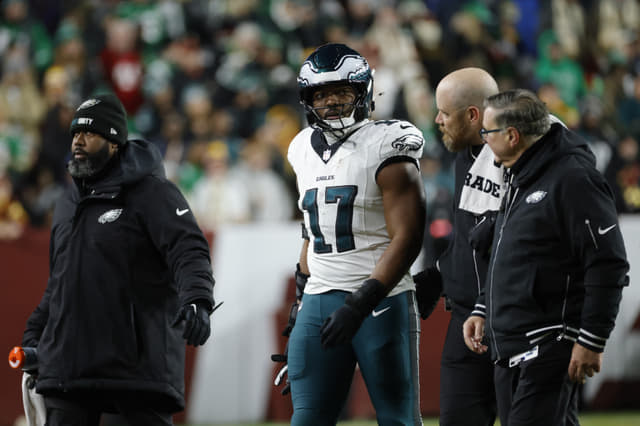 Raiders Downplay Nakobe Dean’s Minicamp Absence