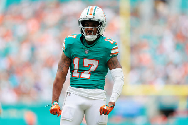 Steelers Eye Jaylen Waddle After Tyreek Hill’s Exit from Dolphins