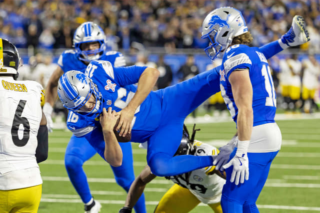 NFL 2025 Playoffs: Two Teams Face Elimination After Week 16 Loss