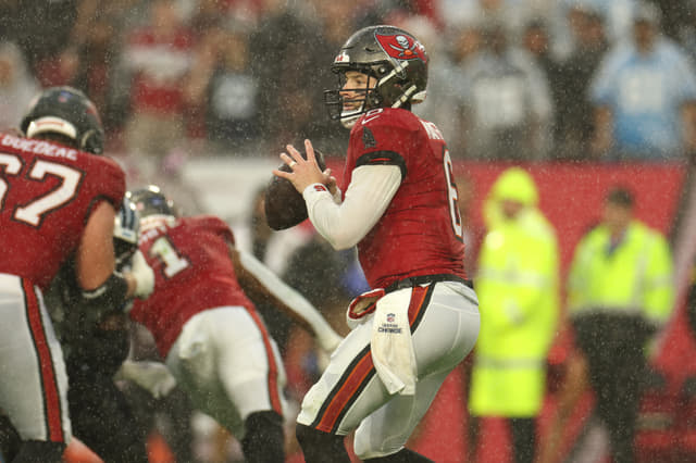 Baker Mayfield Confronts Mike Jackson After Ref Flags Unsportsmanlike Conduct