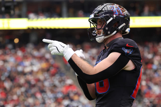 Dalton Schultz Details How the Texans Reached the Playoffs After a 0-3 Start
