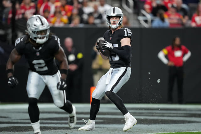 Raiders Upset Chiefs as Broncos Humble Chargers to Clinch AFC Top Seed