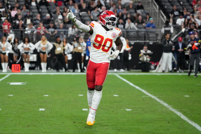 Former Chiefs DE Charles Omenihu Signs $7M Deal With Commanders