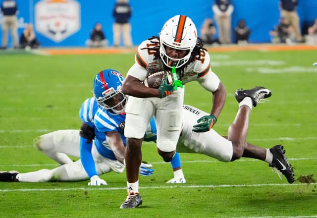 Malachi Toney Outsmarts 6 Ole Miss Players to Score 36-yard TD for Miami