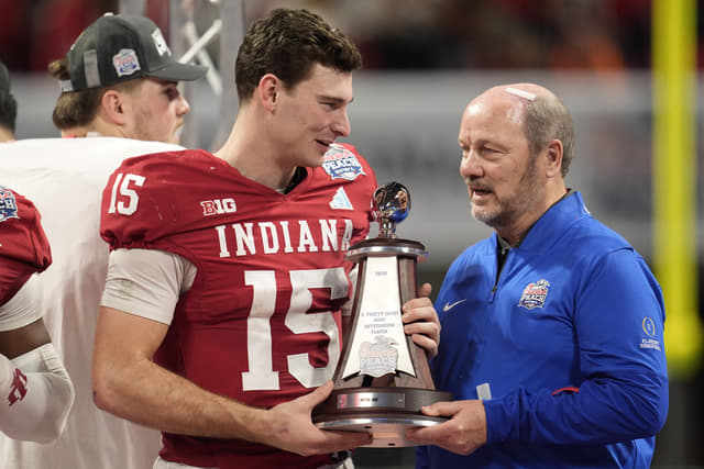 “We Can Accomplish Anything”: Fernando Mendoza Credits Curt Cignetti After 5-TD Game