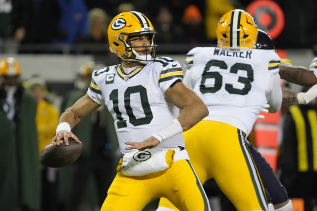 Jordan Love Repeats Patrick Mahomes’ Playoff TD Record as Packers QB Thwarts Bears Defense