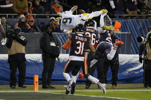 Despite Missing a TD, Christian Watson’s Acrobatic Move vs. the Bears Grabs Eyeballs