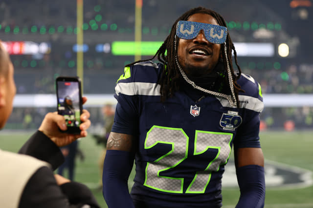 Riq Woolen Engages in Heated Exchange With Seahawks Teammate During Rams Game