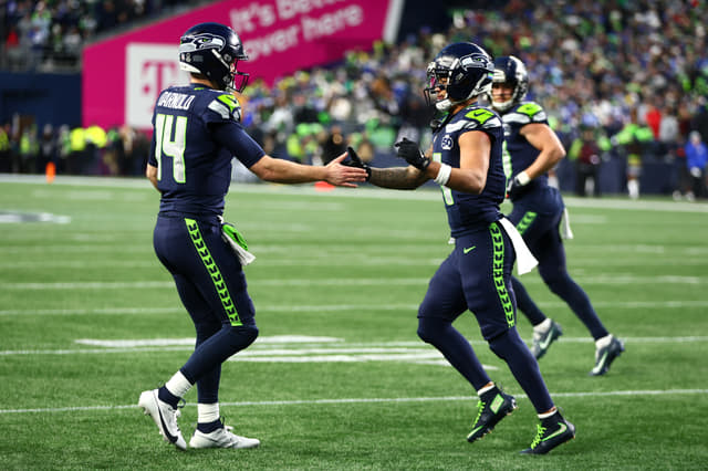 Sam Darnold and Jaxon Smith-Njigba Led NFL’s Most Explosive QB-WR Duos in 2025 