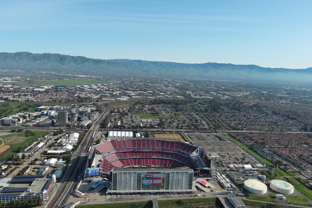 NFL Gets Super Bowl Stadium Rent-Free for 54 Days, Controls Complete Ticket Sales