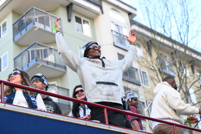 Kenneth Walker III Only 2025 Seahawk to Miss Super Bowl Ring Ceremony