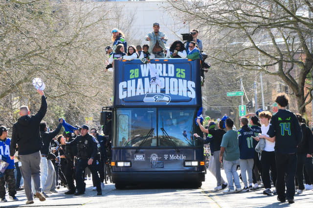 49ers Limited Partner Vinod Khosla Targets Seahawks as Potential Buyer