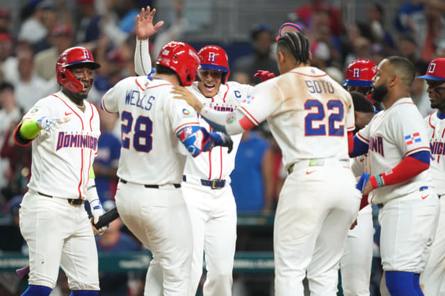 Dominican Republic Crushes Korea, Awaits USA-Canada Winner