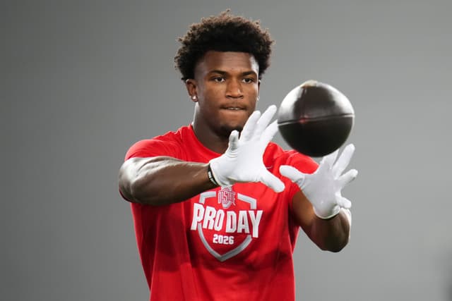 Caleb Downs Could Follow His Father Gary Downs’ Footsteps if Giants Are Interested 