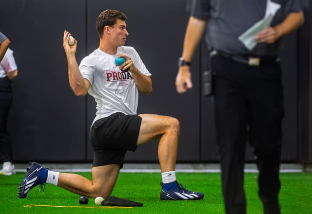 Despite Locking in Fernando Mendoza, Teams Continue to Call Raiders to Trade No. 1 Pick
