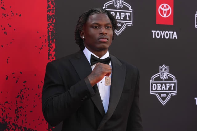 No.5 Overall Pick: Arvell Reese Joins Giants After 13.5 Sacks Last Season