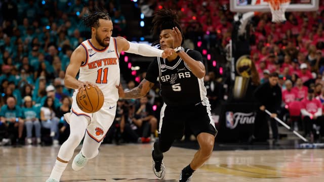 Spurs’ Double-Digit Leads Over Knicks Keep Turning Into Losses