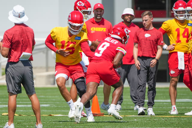 Patrick Mahomes Tops SI's 2026 Preseason QB Rankings