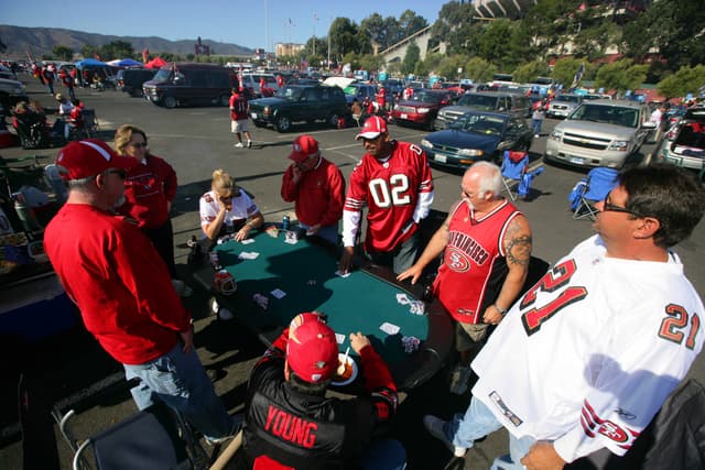 Report: NFL Shortlists Two Dates for Rams vs. 49ers Game in Melbourne